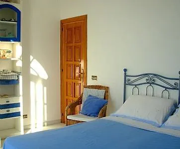 Sleeps 4 Air Con Wifi *